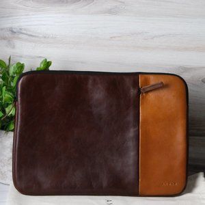Andar Leather Laptop Sleeve